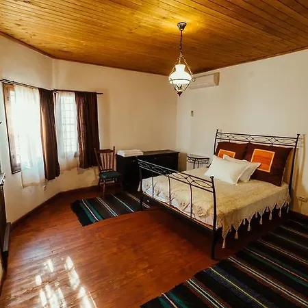 Луксозна вила Zoev House *