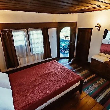 Zoev House Karlovo