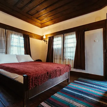 Vila Zoev House *