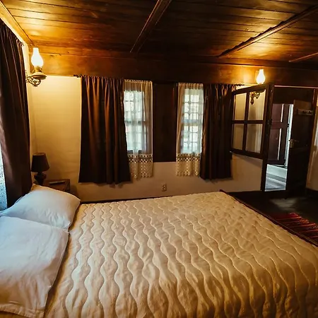 Vila Zoev House *